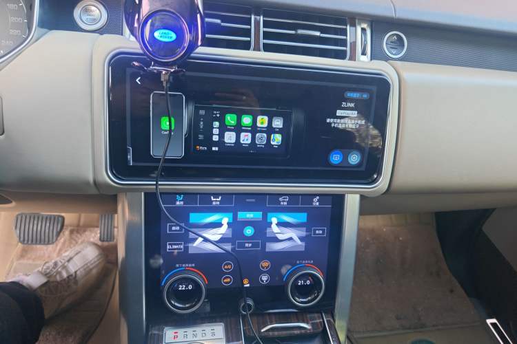 Used Land Rover Range 2015 3.0 SC V6 Vogue SE Long-Wheelbase Edition Audio And AC Panel