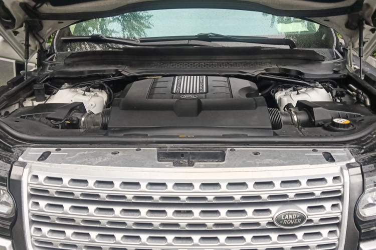 Used Land Rover Range 2015 3.0 SC V6 Vogue Engine Bay