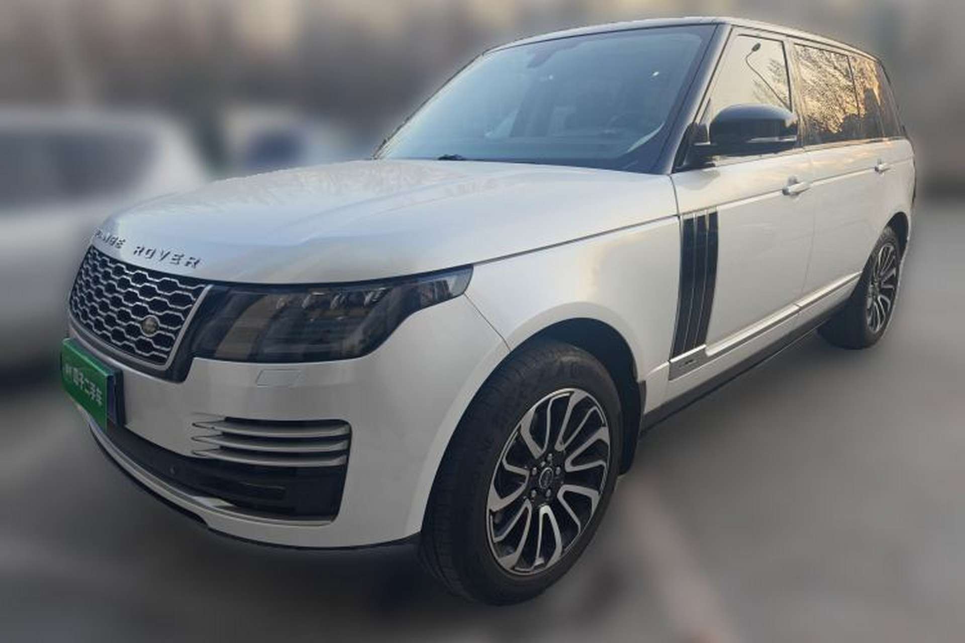 Used Land Rover Range 2015 3.0 SC V6 Vogue SE Long-Wheelbase Edition Front Left 45 Deg