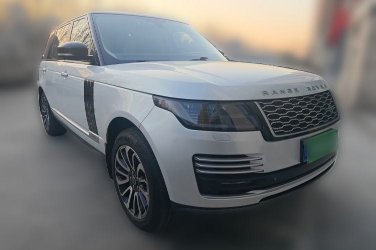 Used Land Rover Range 2015 3.0 SC V6 Vogue SE Long-Wheelbase Edition Front Right 45 Deg