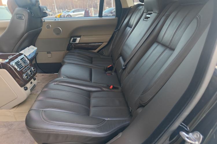 Used Land Rover Range 2015 3.0 SC V6 Vogue SE Long-Wheelbase Edition Left Rear Seat