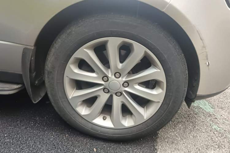Used Land Rover Range 2015 3.0 SC V6 Vogue Right Front Wheel Hub