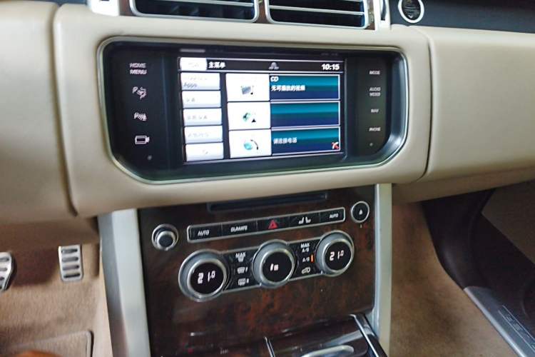 Used Land Rover Range 2015 3.0 SC V6 Vogue Audio And AC Panel