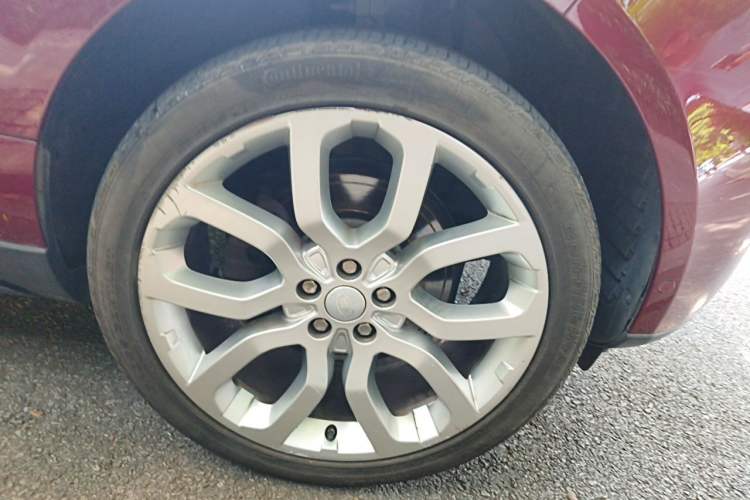 Used Land Rover Range 2015 3.0 SC V6 Vogue Right Front Wheel Hub