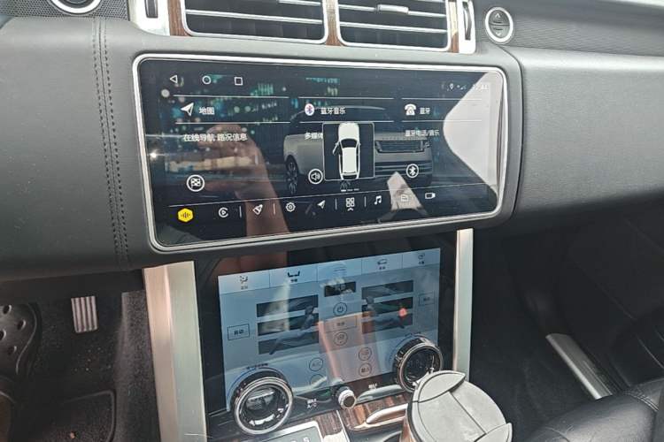 Used Land Rover Range  Audio And AC Panel