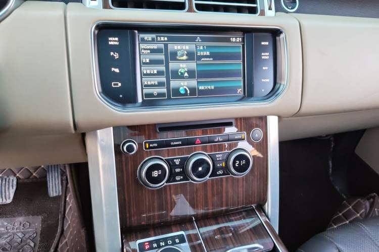 Used Land Rover Range  Audio And AC Panel