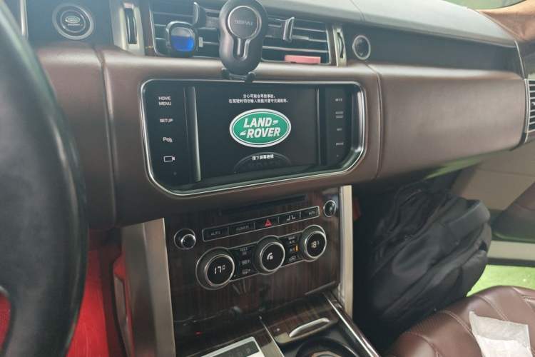 Used Land Rover Range  Audio And AC Panel