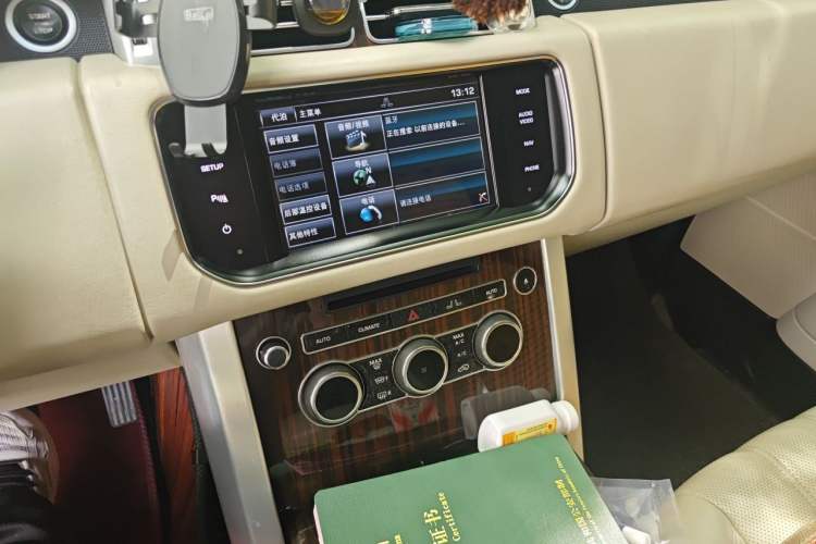 Used Land Rover Range  Audio And AC Panel