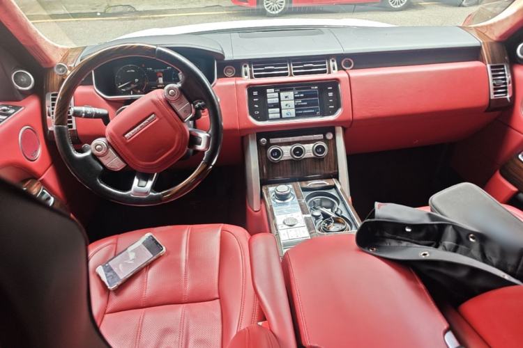 Used Land Rover Range  Center Console
