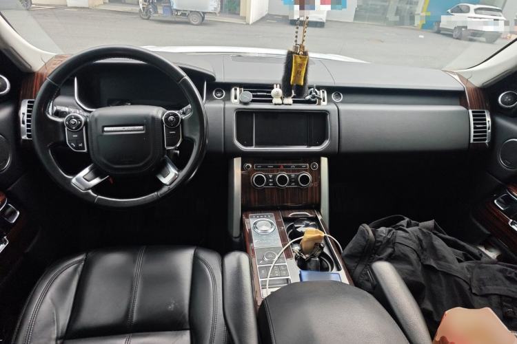 Used Land Rover Range  Center Console