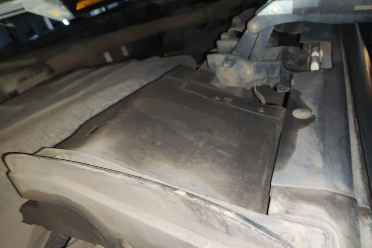 Used Land Rover Range 2015 3.0 TDV6 Vogue SE Extended-Length Model Chassis Rear Left