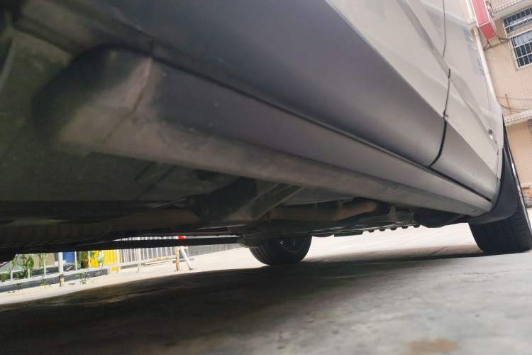 Used Land Rover Range 2015 3.0 SC V6 Vogue SE Long-Wheelbase Edition Chassis Rear Right
