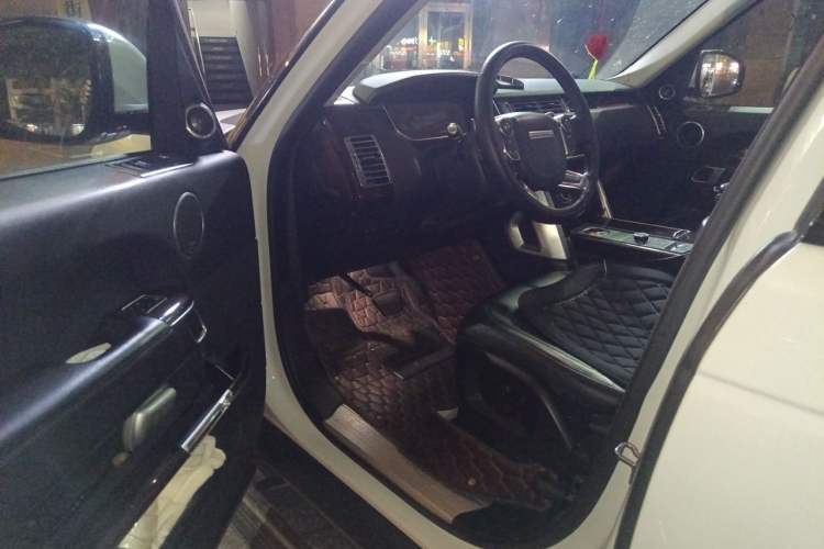 Used Land Rover Range 2015 3.0 TDV6 Vogue Driver Seat
