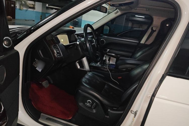 Used Land Rover Range 2015 3.0 SC V6 Vogue SE Long-Wheelbase Edition Driver Seat