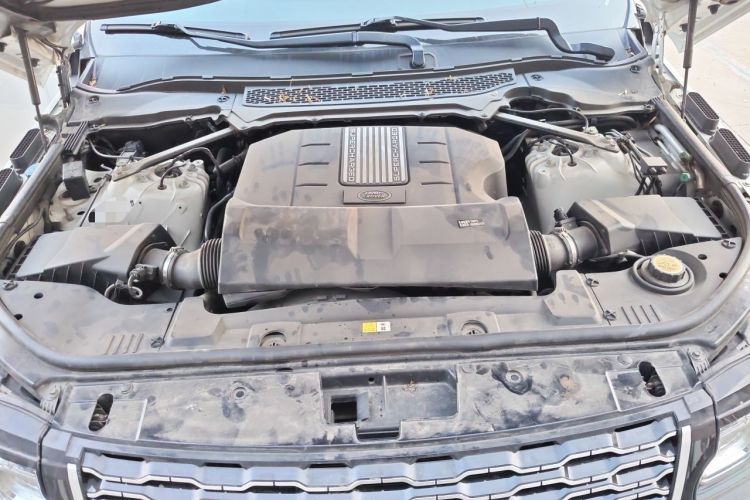 Used Land Rover Range  Engine Bay