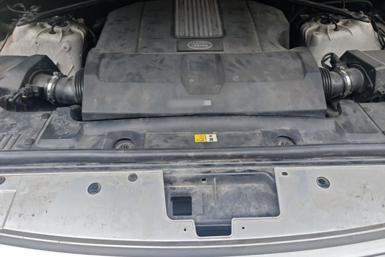 Used Land Rover Range  Engine Bay