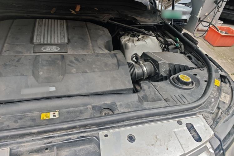 Used Land Rover Range  Engine Bay Left