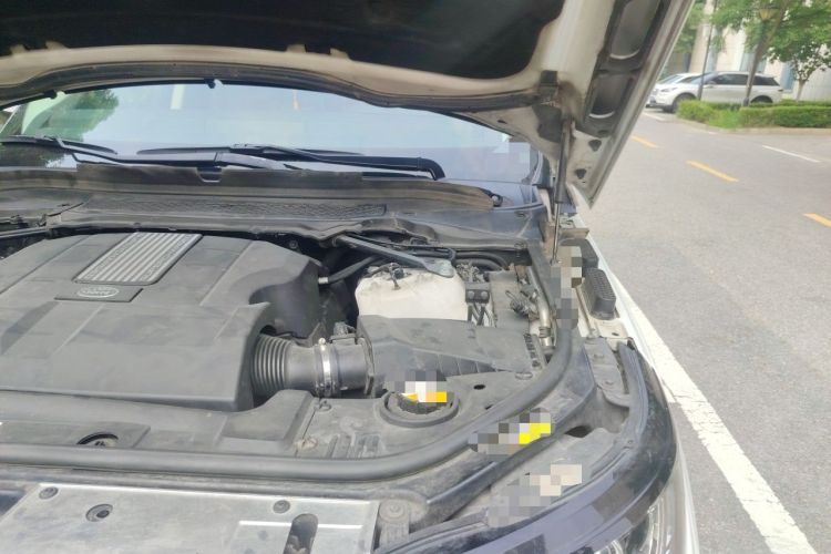 Used Land Rover Range 2015 3.0 SC V6 Vogue Engine Bay Left