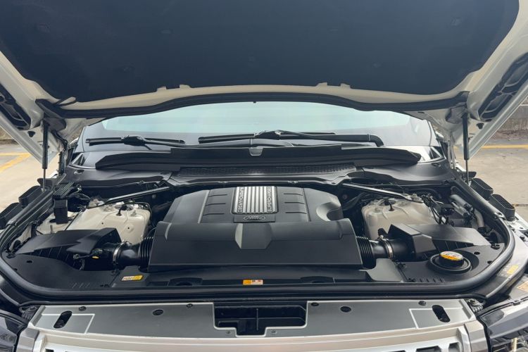 Used Land Rover Range 2015 3.0 SC V6 Vogue Engine Bay