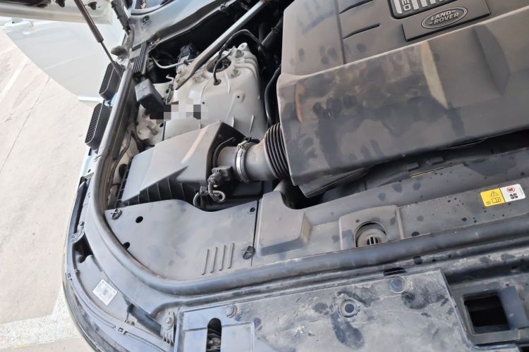 Used Land Rover Range  Engine Bay Right
