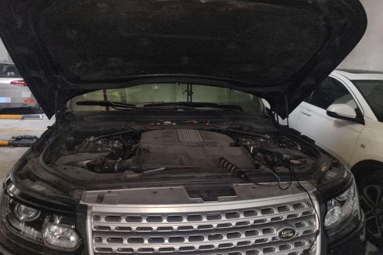 Used Land Rover Range 2015 3.0 SC V6 Vogue Engine Bay