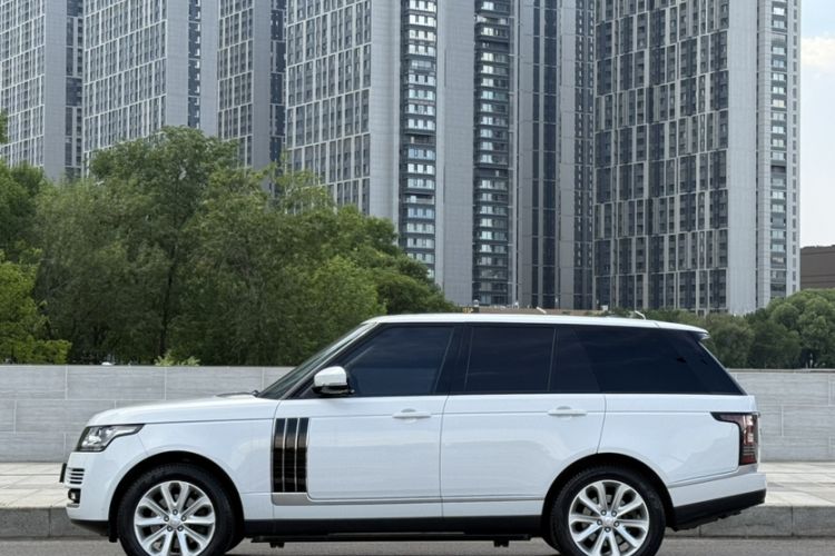 Used Land Rover Range 2015 3.0 SC V6 Vogue Exterior 1