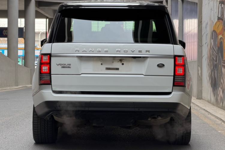 Used Land Rover Range 2015 3.0 SC V6 Vogue Exterior 2