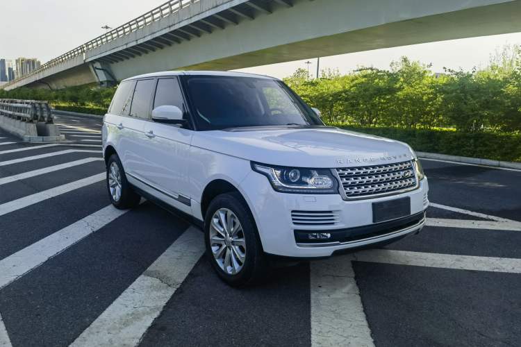 Used Land Rover Range 2015 3.0 SC V6 Vogue Exterior 3