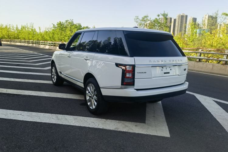 Used Land Rover Range 2015 3.0 SC V6 Vogue Exterior 4