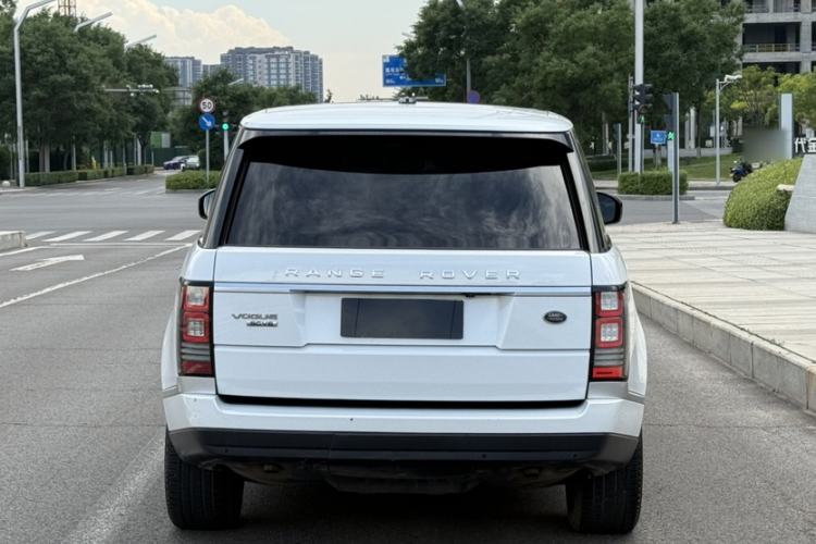 Used Land Rover Range 2015 3.0 SC V6 Vogue Exterior 5