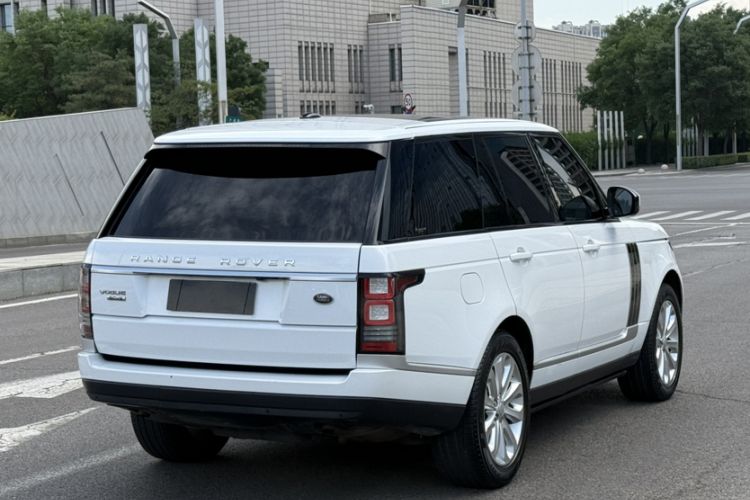 Used Land Rover Range 2015 3.0 SC V6 Vogue Exterior 6