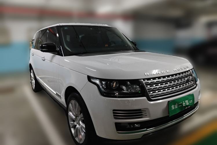 Used Land Rover Range 2015 3.0 SC V6 Vogue SE Long-Wheelbase Edition Front Right 45 Deg