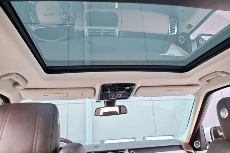 Used Land Rover Range  Headliner