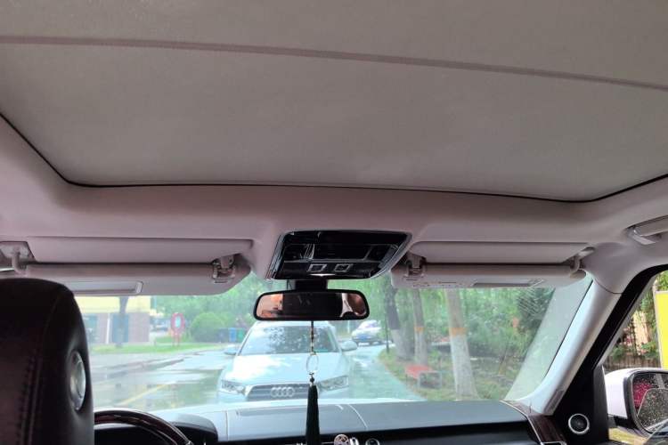 Used Land Rover Range 2015 3.0 TDV6 Vogue Headliner