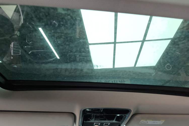 Used Land Rover Range 2015 3.0 SC V6 Vogue Headliner