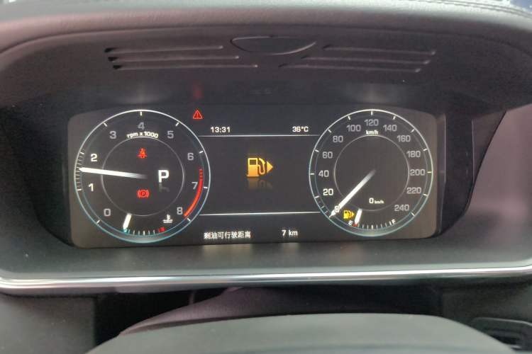 Used Land Rover Range 2015 3.0 SC V6 Vogue Instrument Cluster