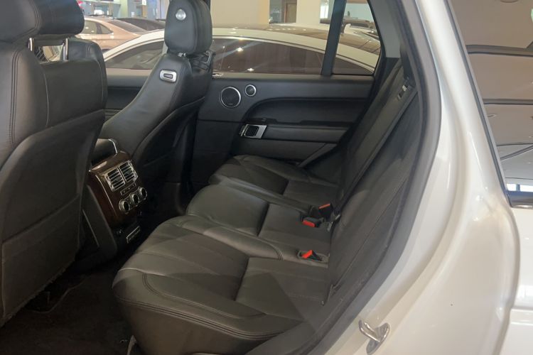 Used Land Rover Range 2015 3.0 SC V6 Vogue Interior 1
