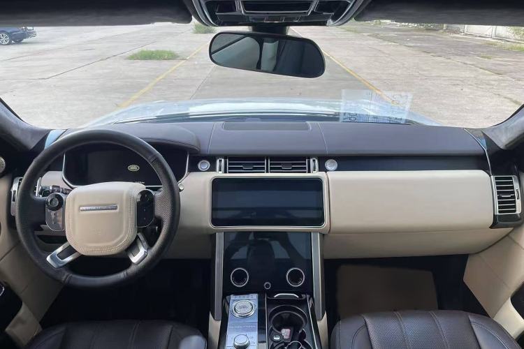 Used Land Rover Range 2015 3.0 SC V6 Vogue Interior 1