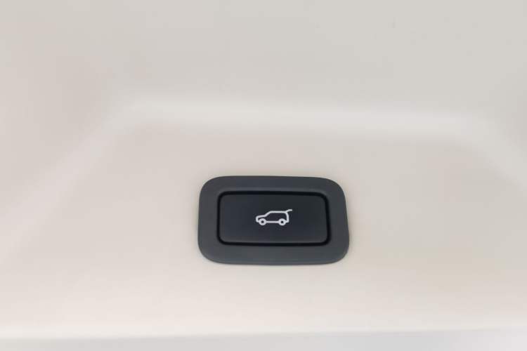 Used Land Rover Range 2015 3.0 SC V6 Vogue Interior 2