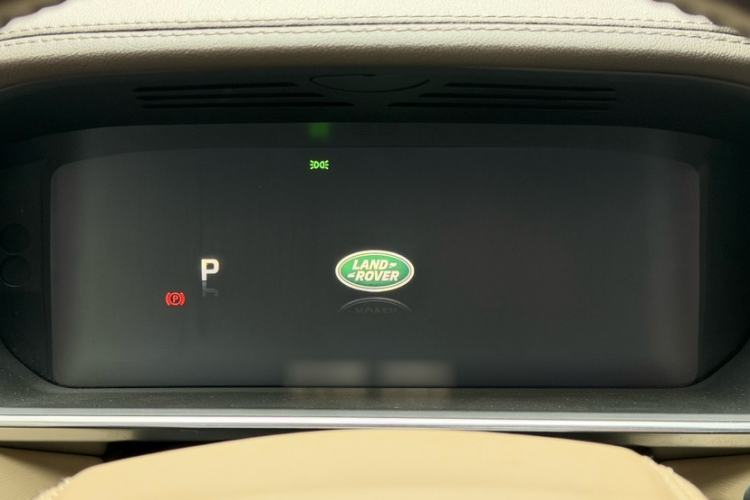 Used Land Rover Range 2015 3.0 SC V6 Vogue Interior 3