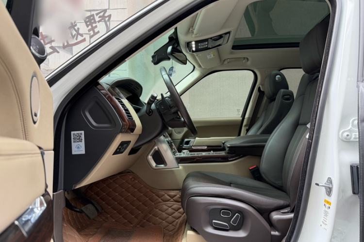 Used Land Rover Range 2015 3.0 SC V6 Vogue Interior 6