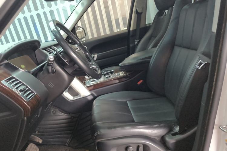 Used Land Rover Range 2015 3.0 SC V6 Vogue Left Front Seat