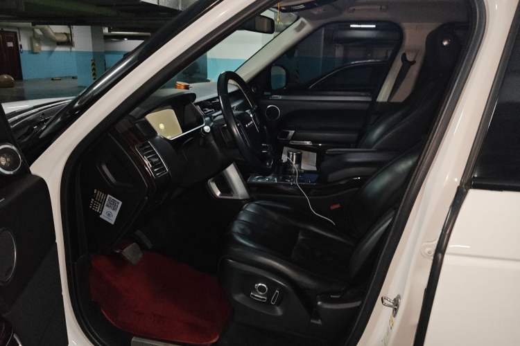 Used Land Rover Range 2015 3.0 SC V6 Vogue SE Long-Wheelbase Edition Left Front Seat
