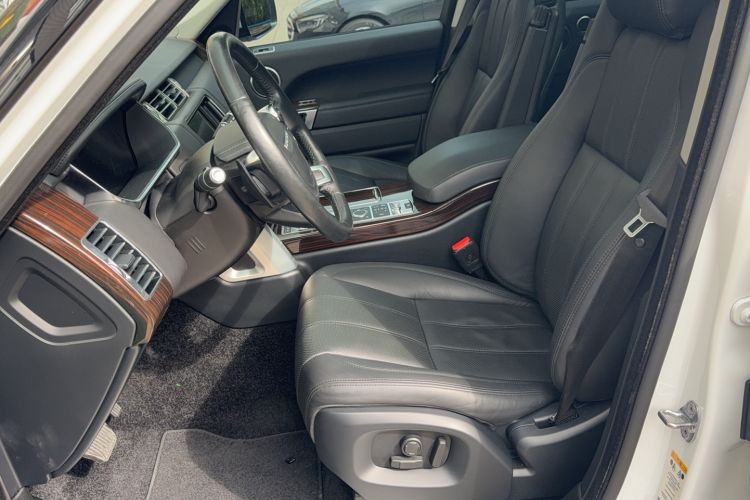 Used Land Rover Range 2015 3.0 SC V6 Vogue Left Front Seat