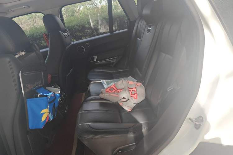 Used Land Rover Range  Left Rear Seat