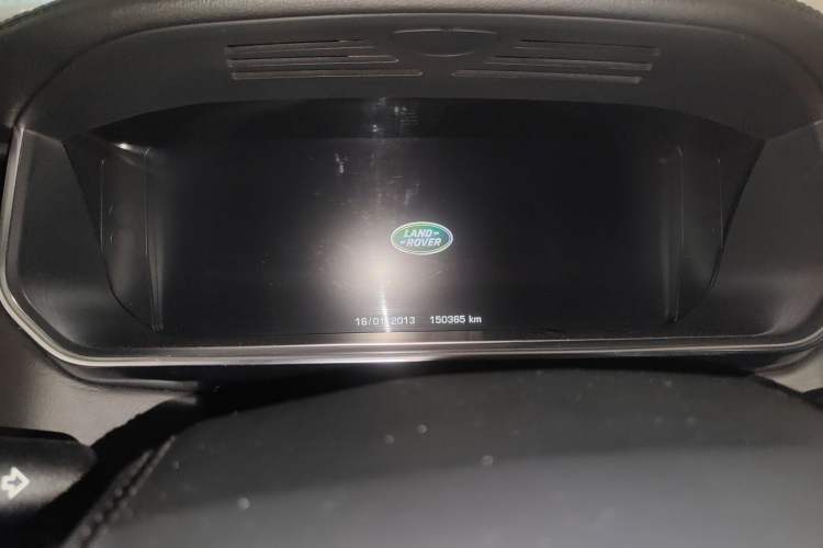 Used Land Rover Range 2015 3.0 SC V6 Vogue Odometer Close Up