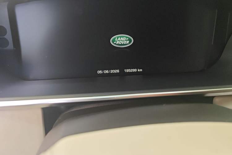Used Land Rover Range  Odometer Close Up