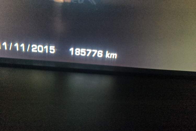 Used Land Rover Range 2015 3.0 SC V6 Vogue Odometer Close Up