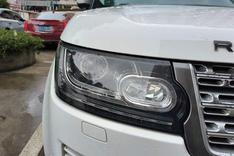 Used Land Rover Range 2015 3.0 SC V6 Vogue Right Front Headlight