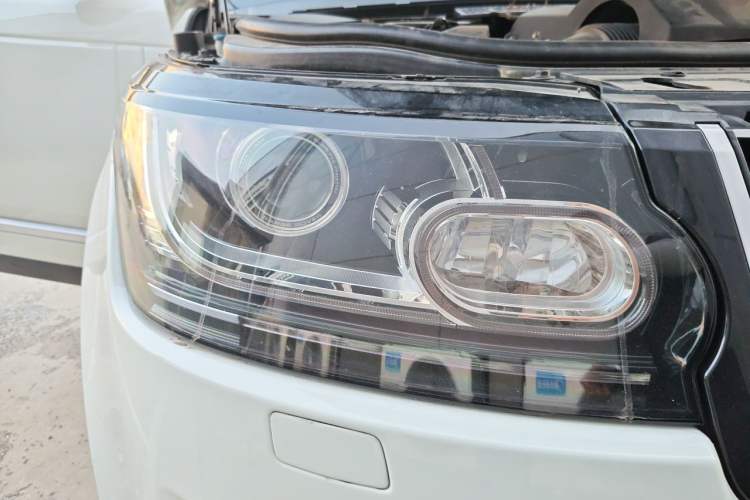 Used Land Rover Range  Right Front Headlight